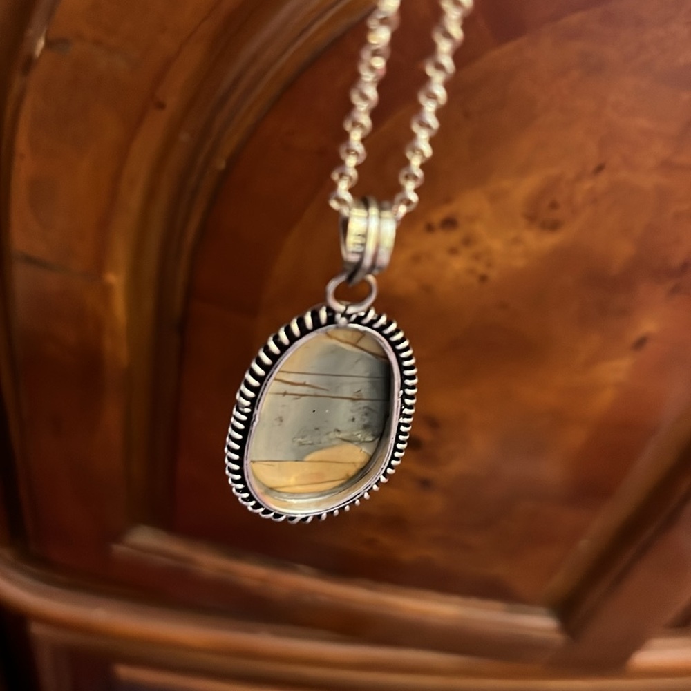 LabradorIte Natural Tan Gray-Blue .925 sterling silver Pendant Necklace - Picture 2 of 12